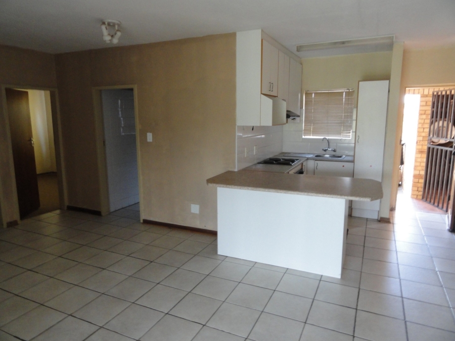 To Let 2 Bedroom Property for Rent in Dassie Rand North West